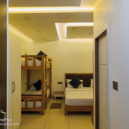 G Vibes Guest House Агра Экстерьер фото