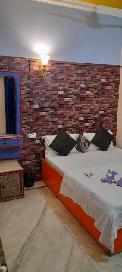 G Vibes Guest House Агра Экстерьер фото