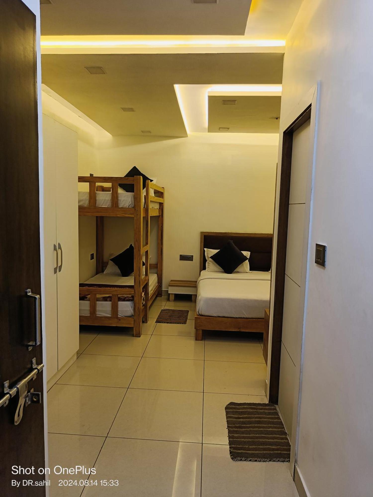 G Vibes Guest House Агра Экстерьер фото